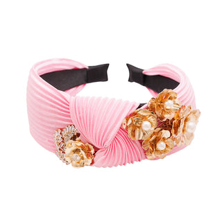 Pink tiara with golden details